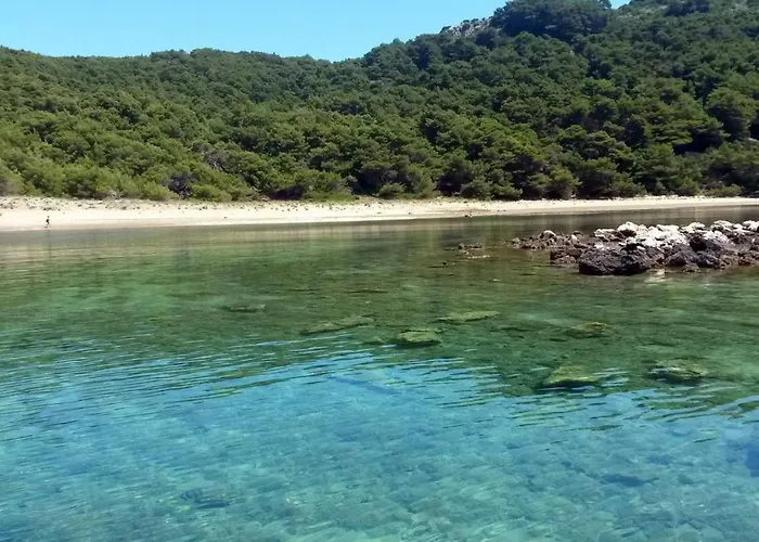 Seaside Secluded Cove Blaca, Mljet - 615 Apartmán